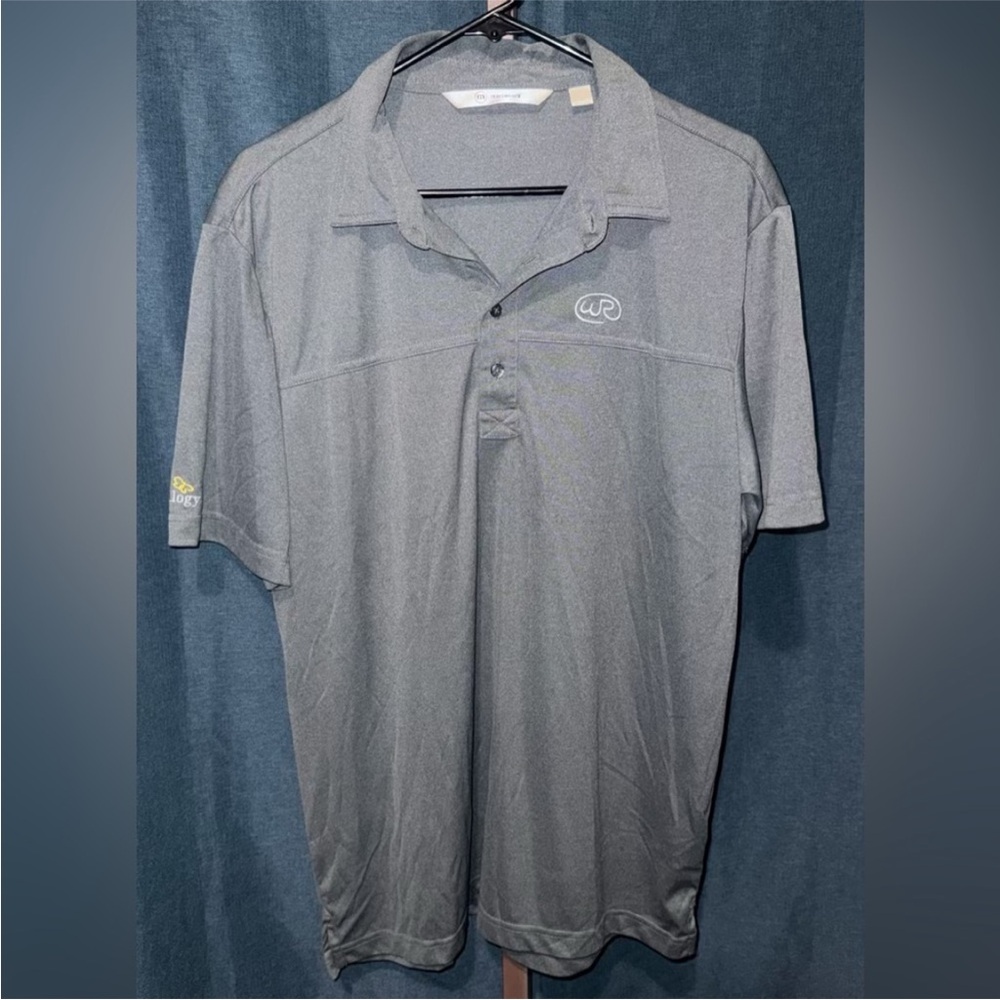 Stylish Gray Polo Shirt by Travis
Matthew size L